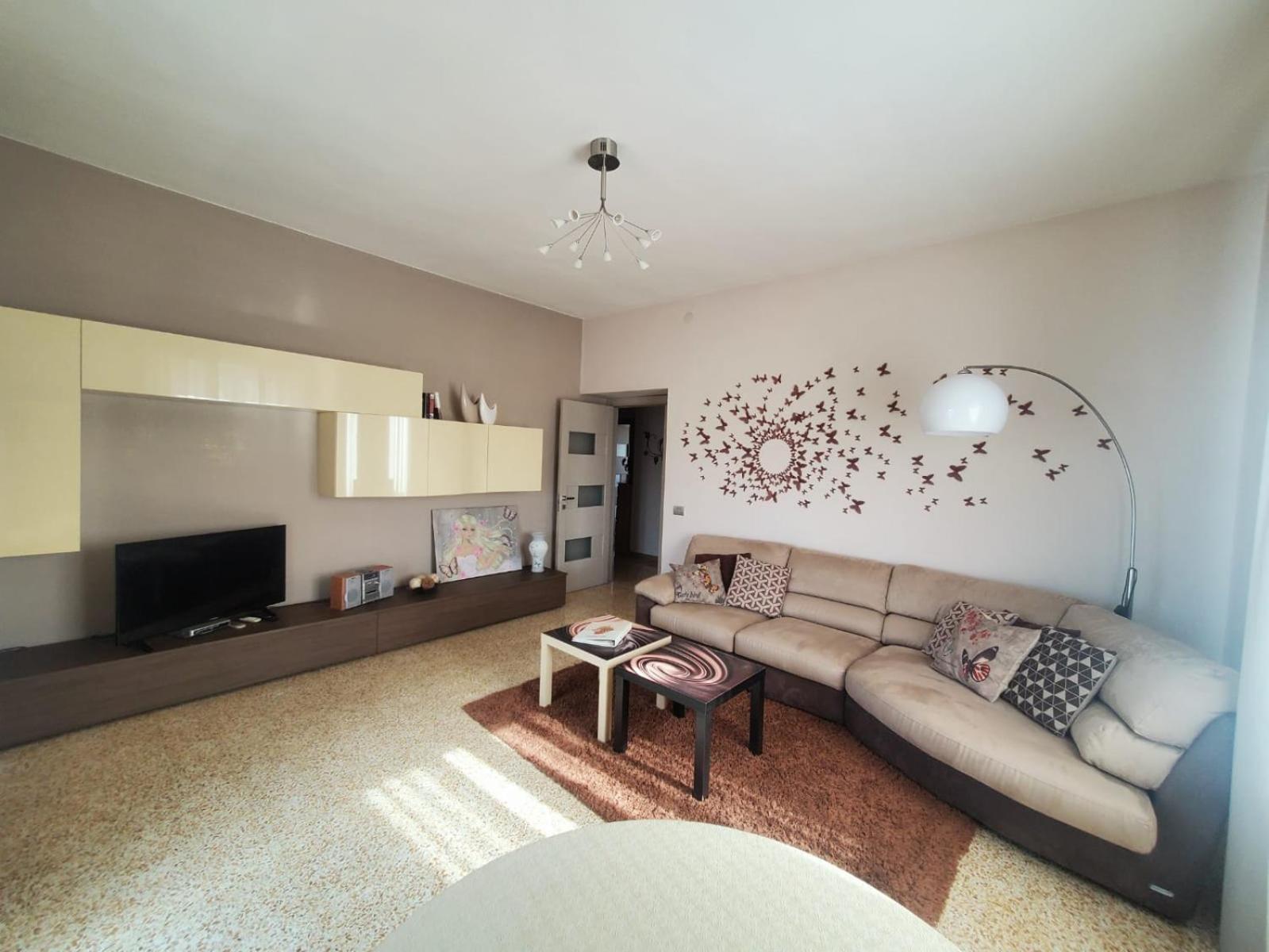 La Casa Di Giulia Apartment กาแซร์ตา ภายนอก รูปภาพ
