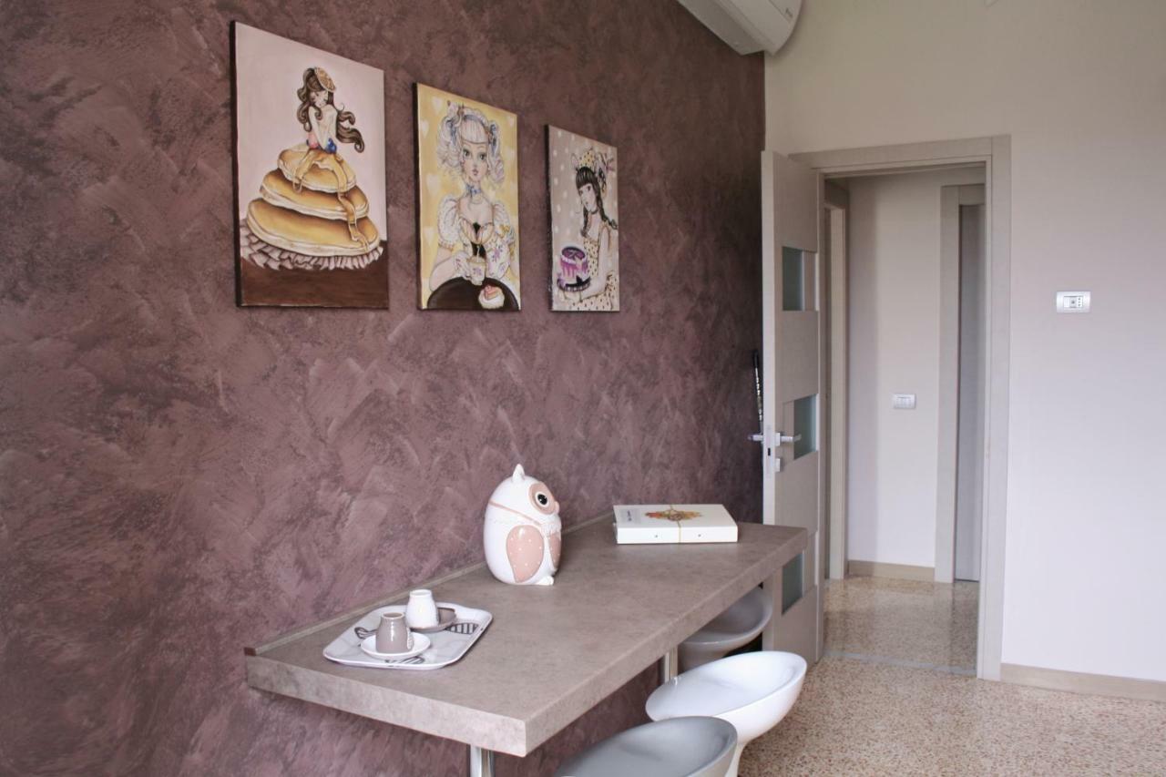 La Casa Di Giulia Apartment กาแซร์ตา ภายนอก รูปภาพ