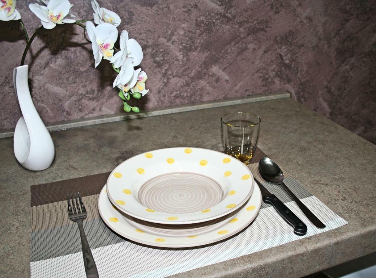La Casa Di Giulia Apartment กาแซร์ตา ภายนอก รูปภาพ